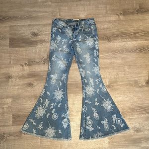 Stretchy flare Free People jeans. Inseam 32”. Like brand new.